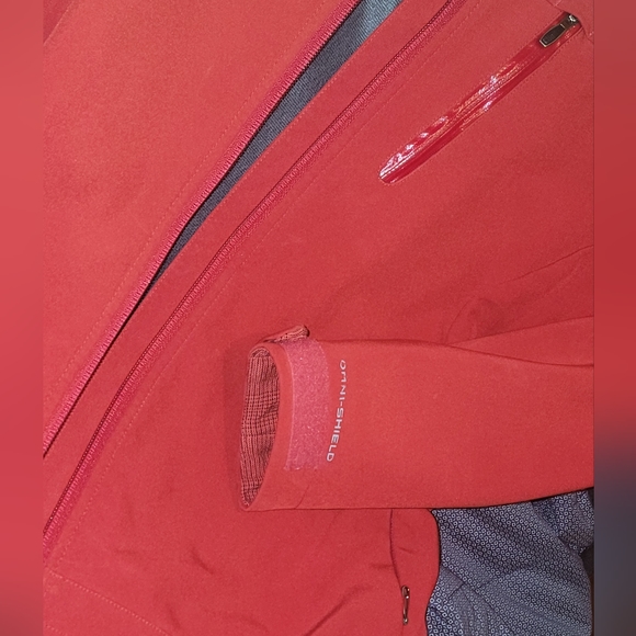 Woman's Columbia Jacket - Picture 7 of 8